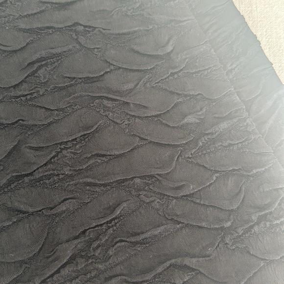 KIM & CO ruched skirt - Picture 3 of 5